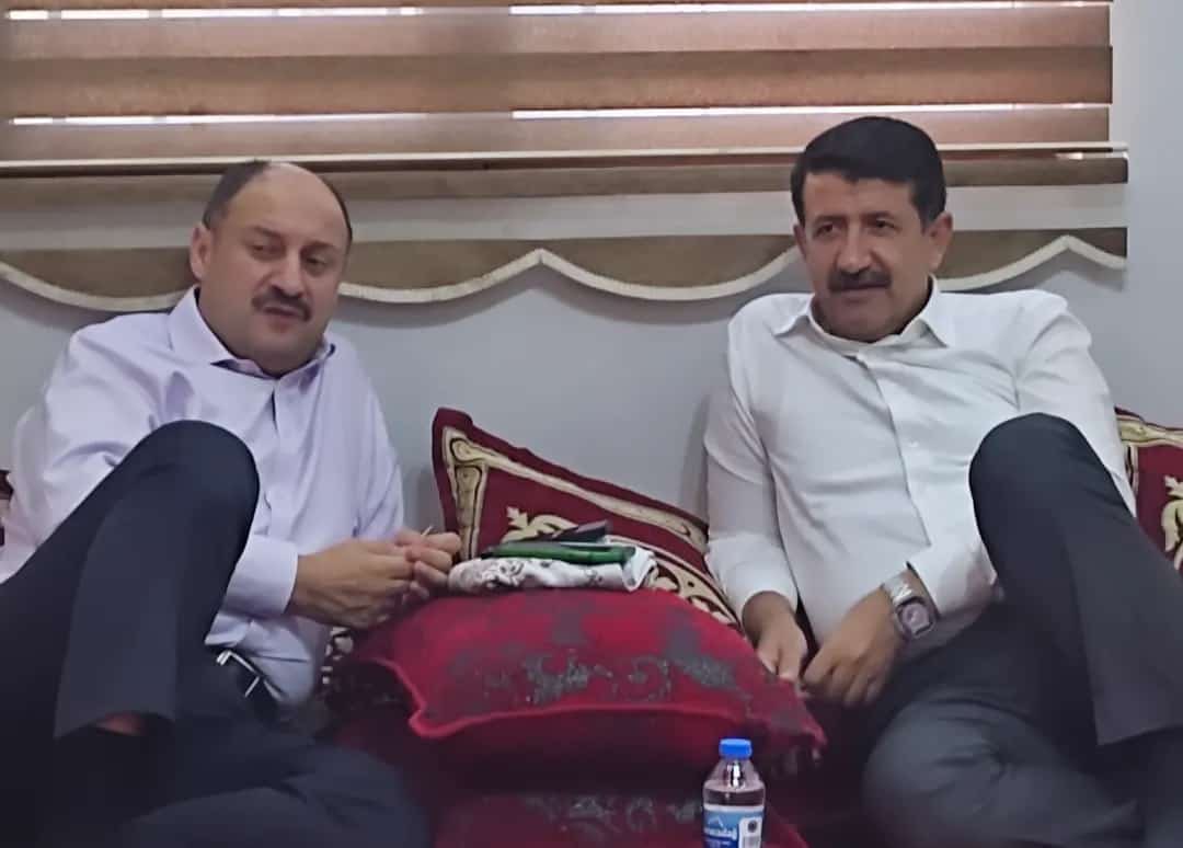 MehmetEkinci63's tweet photo. Büyükşehir Belediye Başkanı’mız Sayın Mehmet Kasım Gülpınar ile bir araya geldik. Şehrimize dair heyecanına ilk günden beri şahidiz. Üstlendiği bu kutsal görevde kendisine destek olmak üzerimize düşen onurlu bir vazifedir. Bu vazifeyi icra etmek için ne bir mevki ne bir makam olmak zorunda değildir. Kendisinin bizlere gösterdiği dostluk, şehrimize duyduğu aidiyet ve ufku bizler için yanında durmaya yeterlidir.