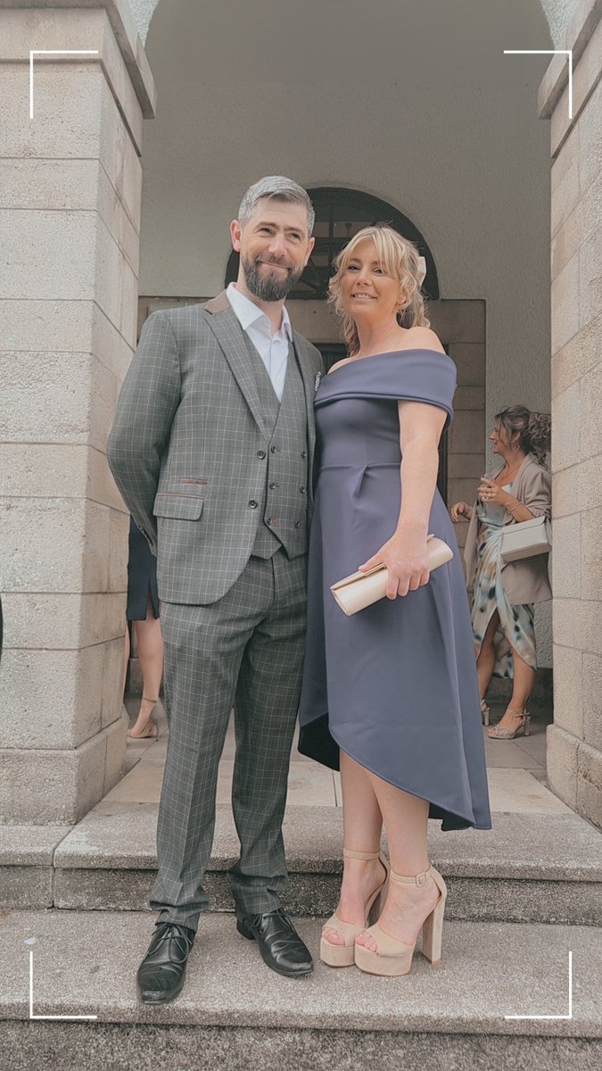 Hunter83Carol's tweet image. @FCSAstudents &amp;amp; @fifecollege Awards 2024 🍾
Blown away to win Professional Services Staff Member of the Year
&amp;amp; for our H&amp;amp;WB Kids Camp to win Campaign of the Year 🥰

Well done to everyone nominated &amp;amp; shortlisted - and to the FCSA team for a cracking night as always 🤗