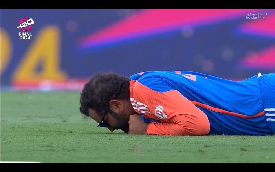 HE CRIED , I CREID. INDIA WON THE WORLD CUP 😭😭❤️❤️