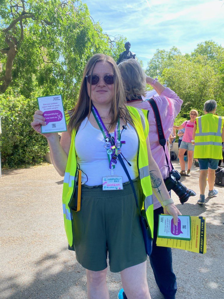 UnrepentantGee's tweet photo. #MarchByLesbians2024 very grateful to have been able to support todayโs event in London. Look forward to many more. #SaveLesbianSpaces #WomenSupportingWomen @dnalerinrehtron https://t.co/oKlsnPlJBQ