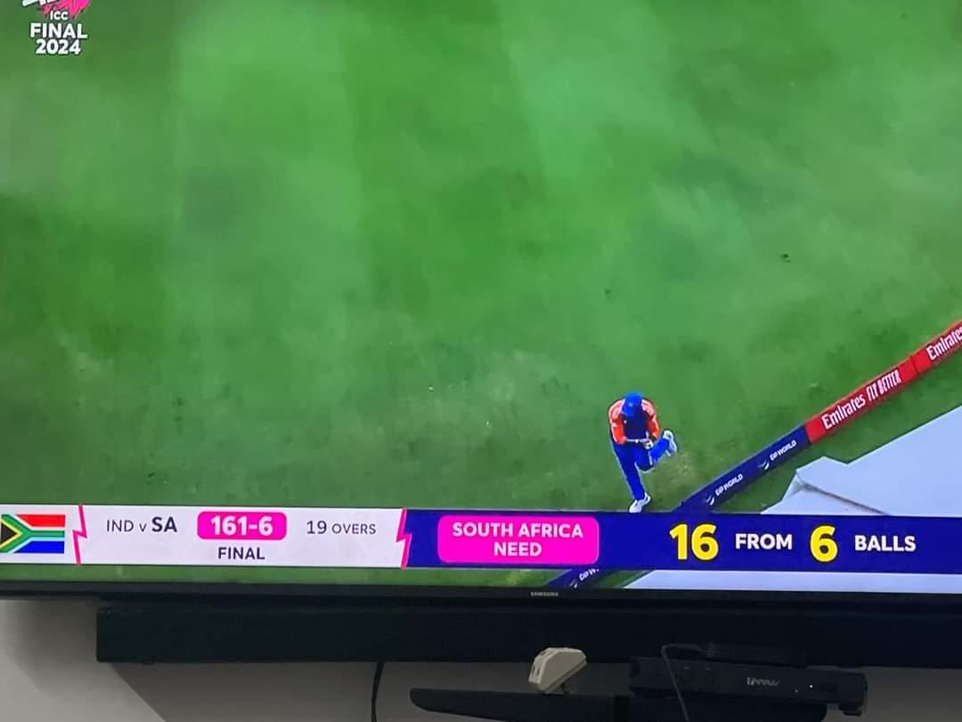 sameer_says__'s tweet photo. The best catch of tournament 
#T20WorldCupFinal 
#INDvSA‌‌ #Indian #T20WorldCup https://t.co/OWaHbTWQiM