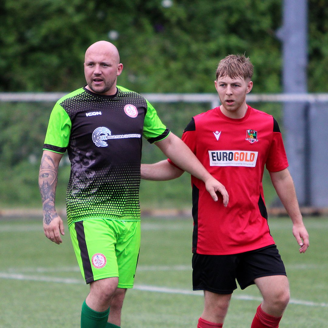GresfordFC's tweet photo. 🤝 | A cracking afternoon at The Rock comes to a close!
Thank you to the @ChaddertonFC players, staff and fans for a great couple of games. A top class bunch! 👏
Enjoy your evening and have a safe trip home! 🍻
#GRECHA https://t.co/53XIRVXtz2
