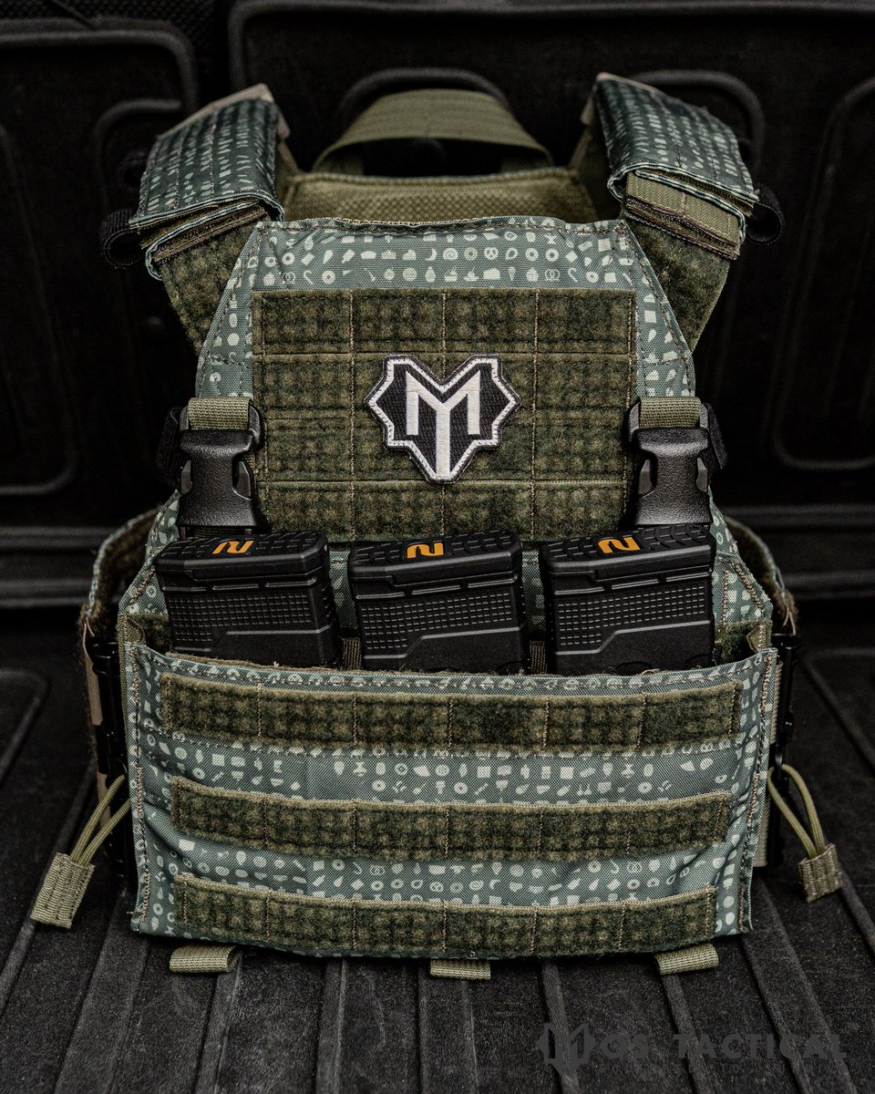 Is DNC dead or Alive?

Please share and comment. 

Our SPAV-W in DNC Candy pattern.

#cryeordyie #spav #dnc #desertnightcamp #desertcamo