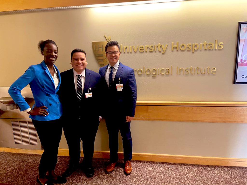 The_Sharpe_Med's tweet image. So happy to have completed my first sub-internship with these two! This was an incredible month and I canโt wait to take all Iโve learned to my other rotations this summer. @UHCLENeurosurg @Tianqi_Xiao @jfrancis_24