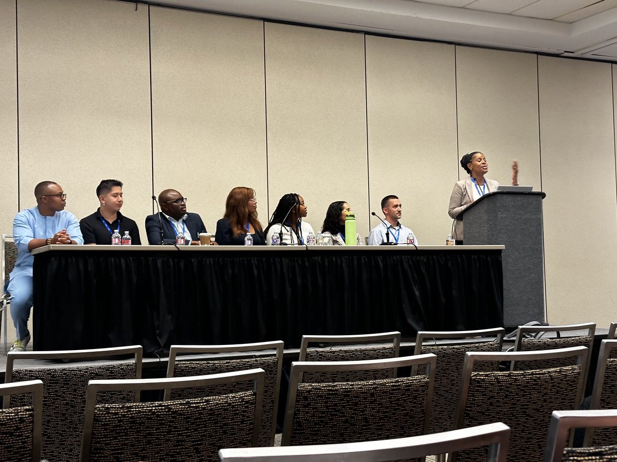 Karen Lasater PhD RN FAAN (she/her) (@k_lasater) on Twitter photo .<a href="/DrMargoBC/">Margo Brooks Carthon</a> shines as she introduces the stellar #AHIRGNI Emerging Diversity Fellows. Learn more about the program here: academyhealth.org/page/interdisc… <a href="/AcademyHealth/">AcademyHealth</a> .<a href="/DrMargoBC/">Margo Brooks Carthon</a> shines as she introduces the stellar #AHIRGNI Emerging Diversity Fellows. Learn more about the program here: academyhealth.org/page/interdisc… <a href="/AcademyHealth/">AcademyHealth</a>