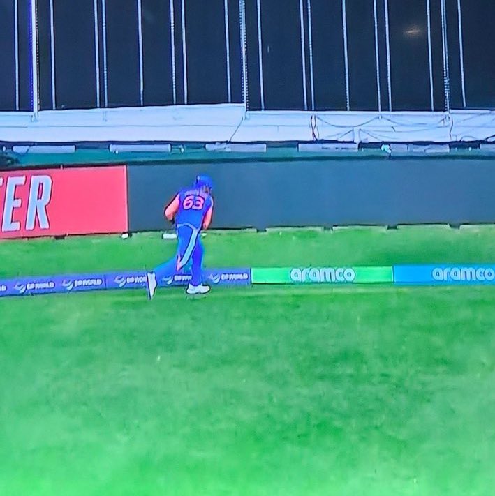 AnalystGus's tweet image. Tough Result! BCCI hosted a great World Cup though! 🇿🇦🇮🇳