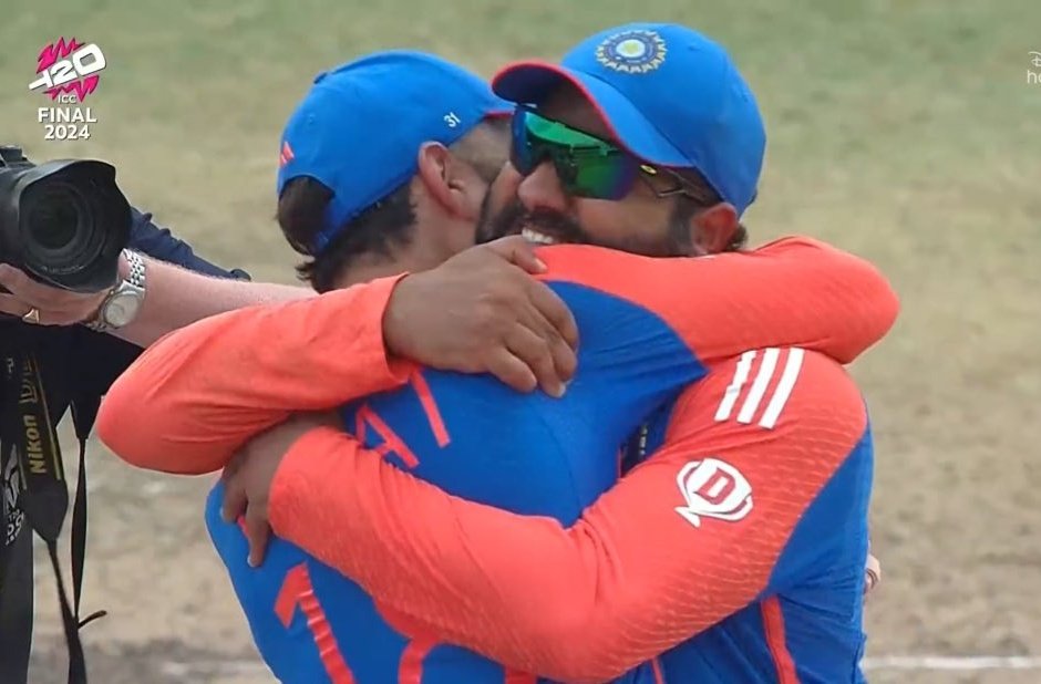 CodeXLR8's tweet image. When you Master both DSA and Dev

Congratulations Team India 🇮🇳🇮🇳

#ViratKohli #T20WorldCup2024 #DSA #WebDevelopment #Coding #RohitSharma #HardikPandya #JaspritBumrah