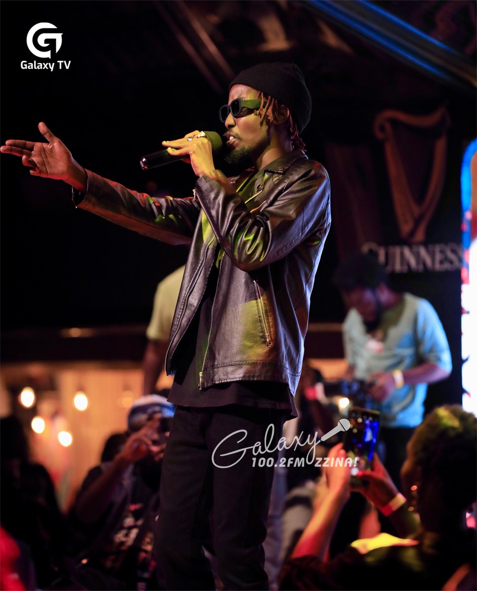 GalaxyFMUg's tweet photo. The overly talented @KohenJaycee performing live at the #GuinnessBrightHouse
So much talent over here π
#ZzinaLifeStyle https://t.co/89nBHDQaXq