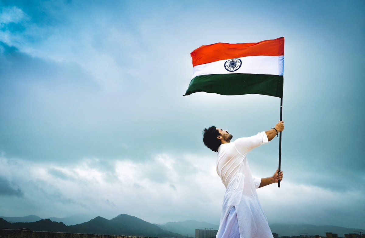 Shoaib_Ibrahim1's tweet photo. 1983🏆, 2007🏆, 2011🏆, and Finally after 13 years, 13 long years 2024🏆 we did it.. congratulations to every INDIAN. 🇮🇳
#TeamIndia #T20IWorldCup https://t.co/MRbMOpuCz1