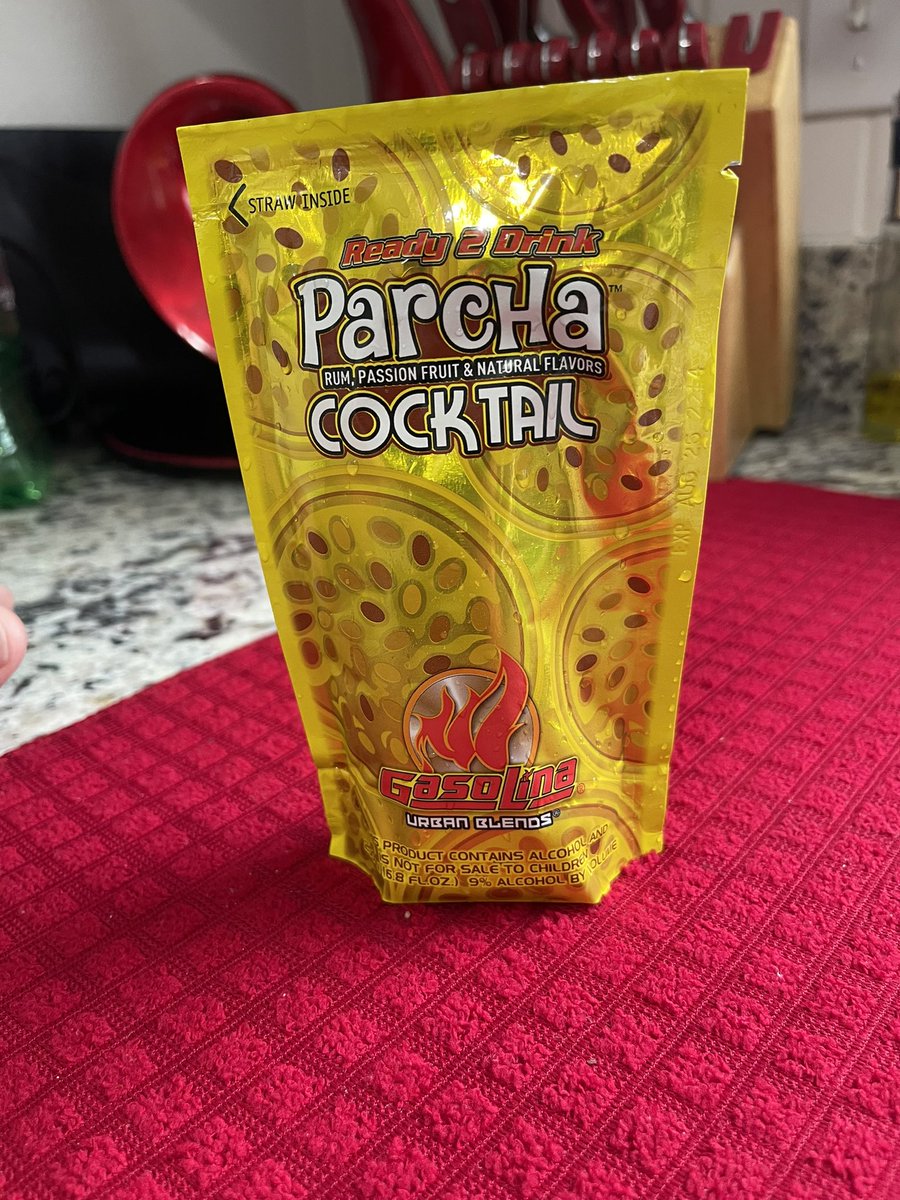 KicksNfitteds26's tweet photo. Bout to sip on my Adult Capri Sun. Bringing Puerto Rico home since I ain’t there 🇵🇷🇵🇷 #Gasolina #PuertoRico #Parcha https://t.co/EPdb9qyuE6