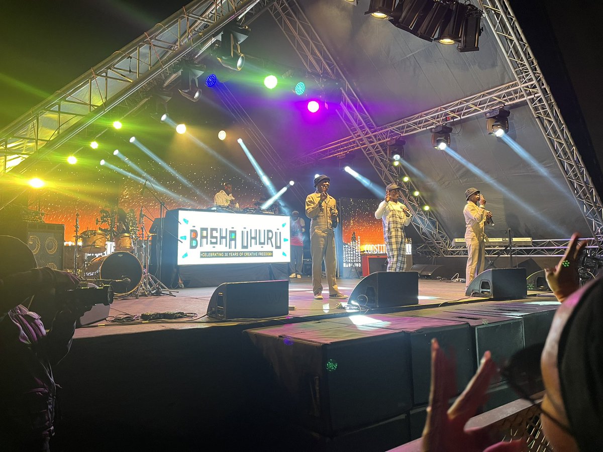 VisitConHill's tweet photo. The legends are in the building rocking the hill! What an honour to have @alaska grace the stage🔥🔥🔥#basha24 #creativeuprising  #soundsoffreedom #12yearsofbasha https://t.co/JMHeGV16eV