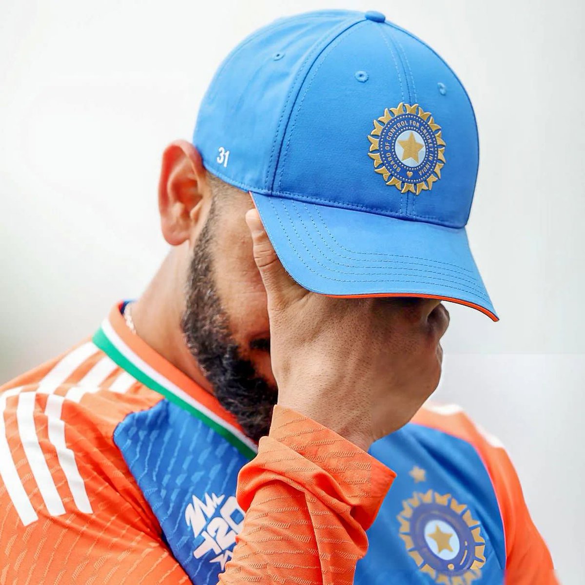 Hindi_panktiyan's tweet photo. रोज़ अच्छे नहीं लगते आँसू 
ख़ास मौक़ों पे मज़ा देते हैं

- मोहम्मद अल्वी https://t.co/GRW7ZRGwCC
