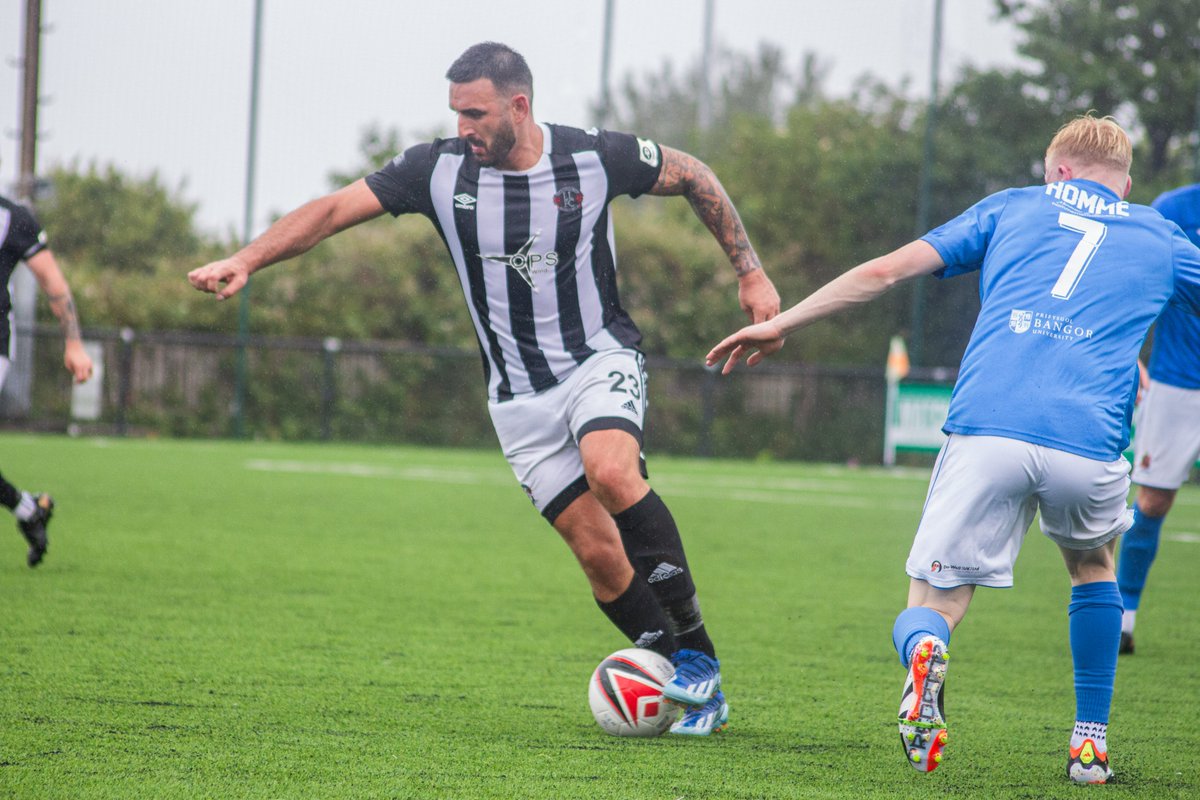 LlandudnoFC's tweet photo. We welcomed some familiar faces back to Maesdu Park this afternoon 👋

@Jay_Joyce94 @rutter_paddy @buckley_lewis @leoriley_96 

#Llandudno #LlandudnoFC #WeAreOne #KeepTheFaith https://t.co/AOBrgcJTNb