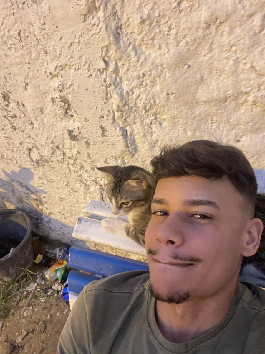 Cardovanzinho's tweet photo. fotos que você receberia se namorasse cmg // https://t.co/86y9tR6Pcp