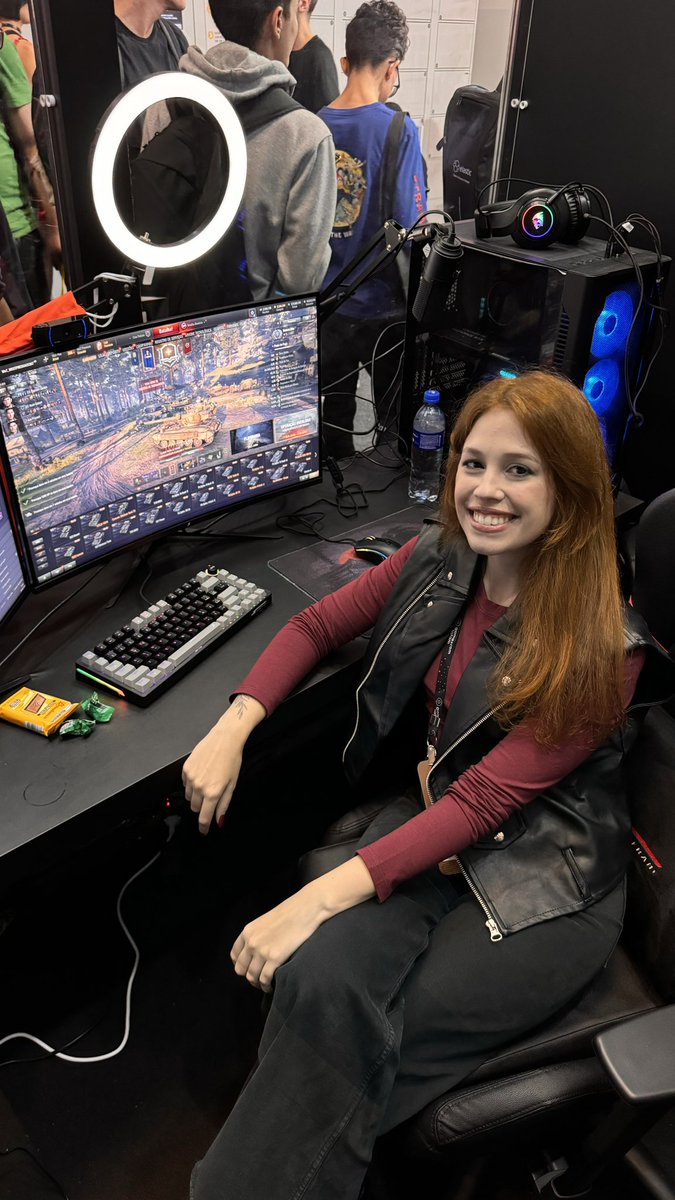 live de world of tanks diretamente da gamescom <3

twitch.tv/BelaBM