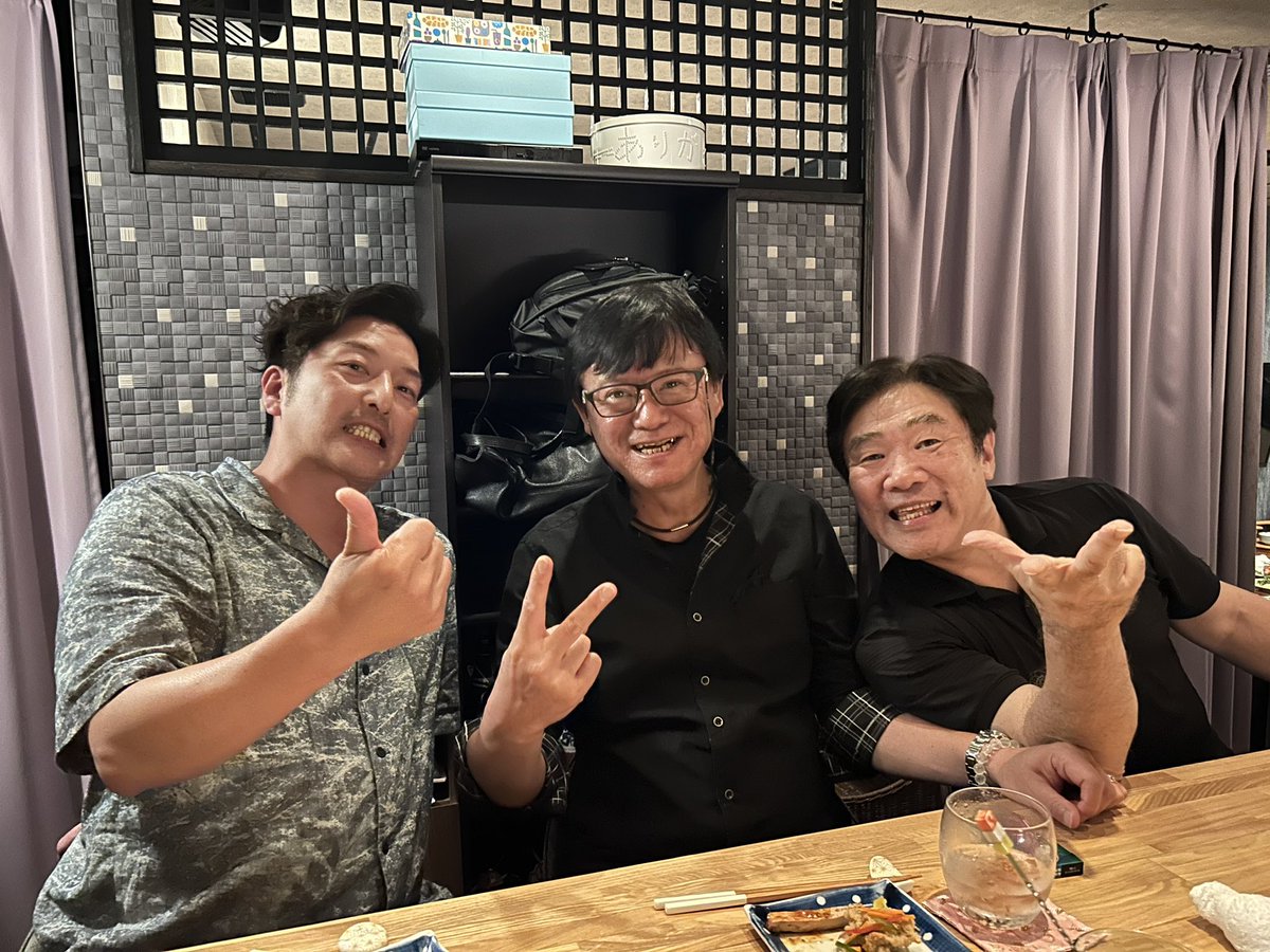 TuckyTakiguchi's tweet photo. エンジニア戸田ちゃんと久しぶりの再会
齊加さんも駆けつけありがとな夜
#solidinternational #tuckysmastering #mixwave https://t.co/Won6GHDcdA
