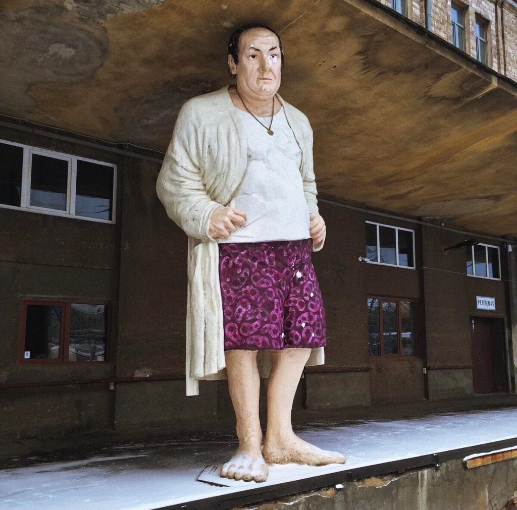 _smormu_'s tweet photo. taking a trip with the boys to Lithuania to see the giant Tony Soprano statue https://t.co/UloFIYpT02