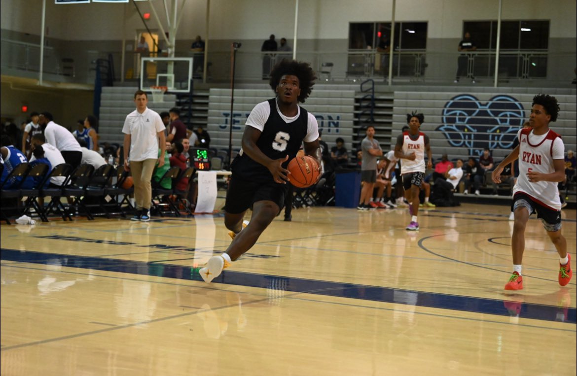Great two weekends <a href="/PhillyHSLive/">Philly HS</a>. 
The team competed against TOP notch competition. Great attitudes led to great growth as a team and individuals. In a tough loss, we were led by RJ Johnson who had a MONSTER game vs Archbishop Ryan with 32 and 15!