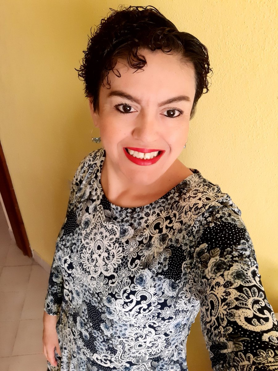 zazaga74's tweet photo. Él ya es feliz con alguien más y no se detendrá sólo porque tú no estás bien. Así que limpia esas lágrіmаs y no le des el gusto a nadie de verte mаl; por el contrario, dibújate las sonrisa más bonita y a lo que sigue. https://t.co/JUTEPlhmGC