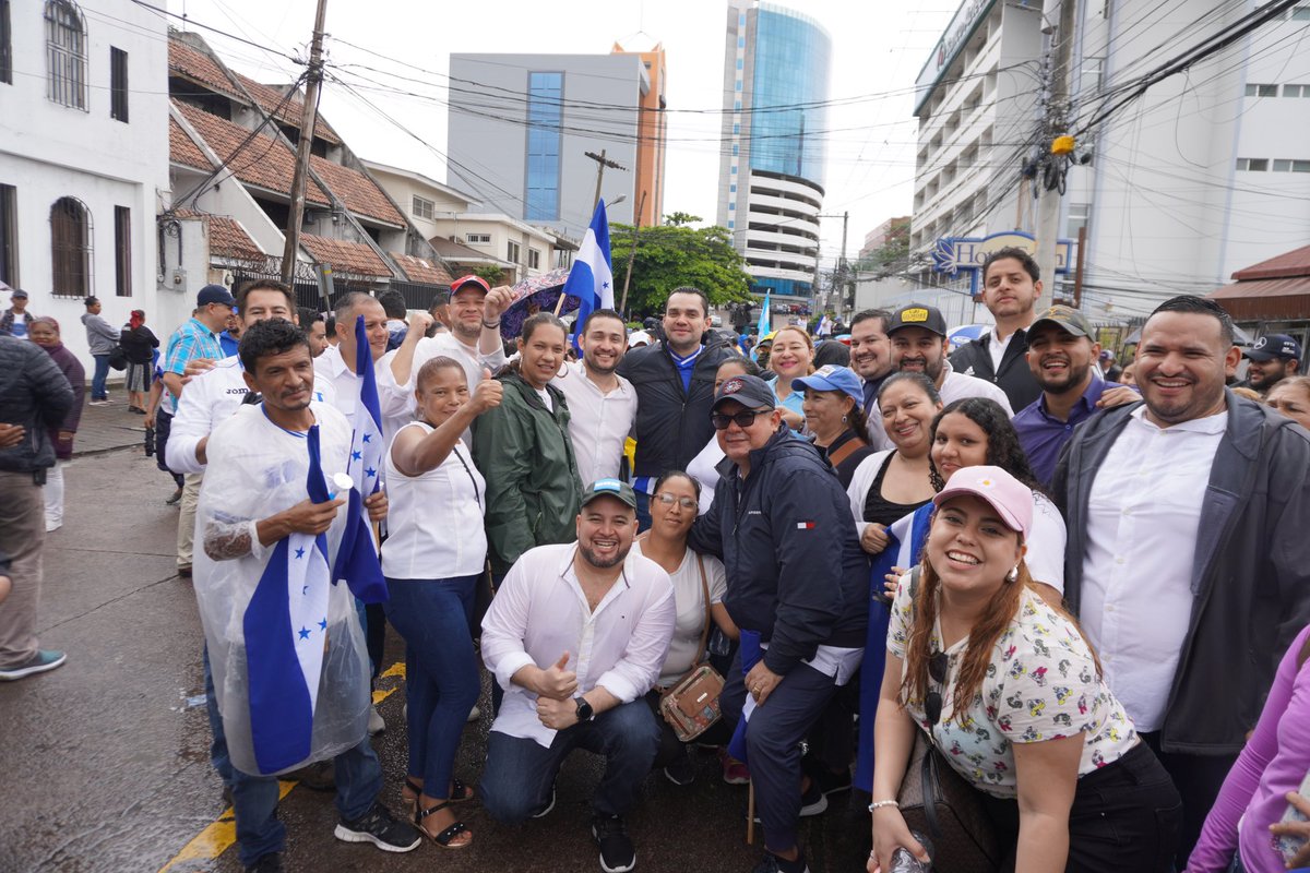 Por nuestra democracia, hoy más que nunca, salimos a defender nuestro país de las manos de quienes nos tienen en la miseria, ¡No al Foro de São Paulo!