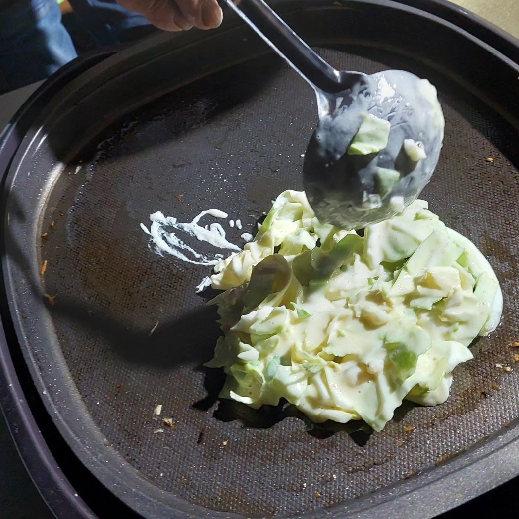 moemore's tweet image. 「じゃがいもの会」***のこぎりクワガタも、遊びにきましたよ！
***ゴロゴロじゃがいもカレー、じゃがいもゴロゴロポテトサラダ、お好み焼、ホットケーキ。***感謝😃💕
#田中惣一商店#刃物専門店
#フェアトレードショップ
#館山フェアトレードタウン推進委員会#じゃがいもの会#のこぎりクワガタ