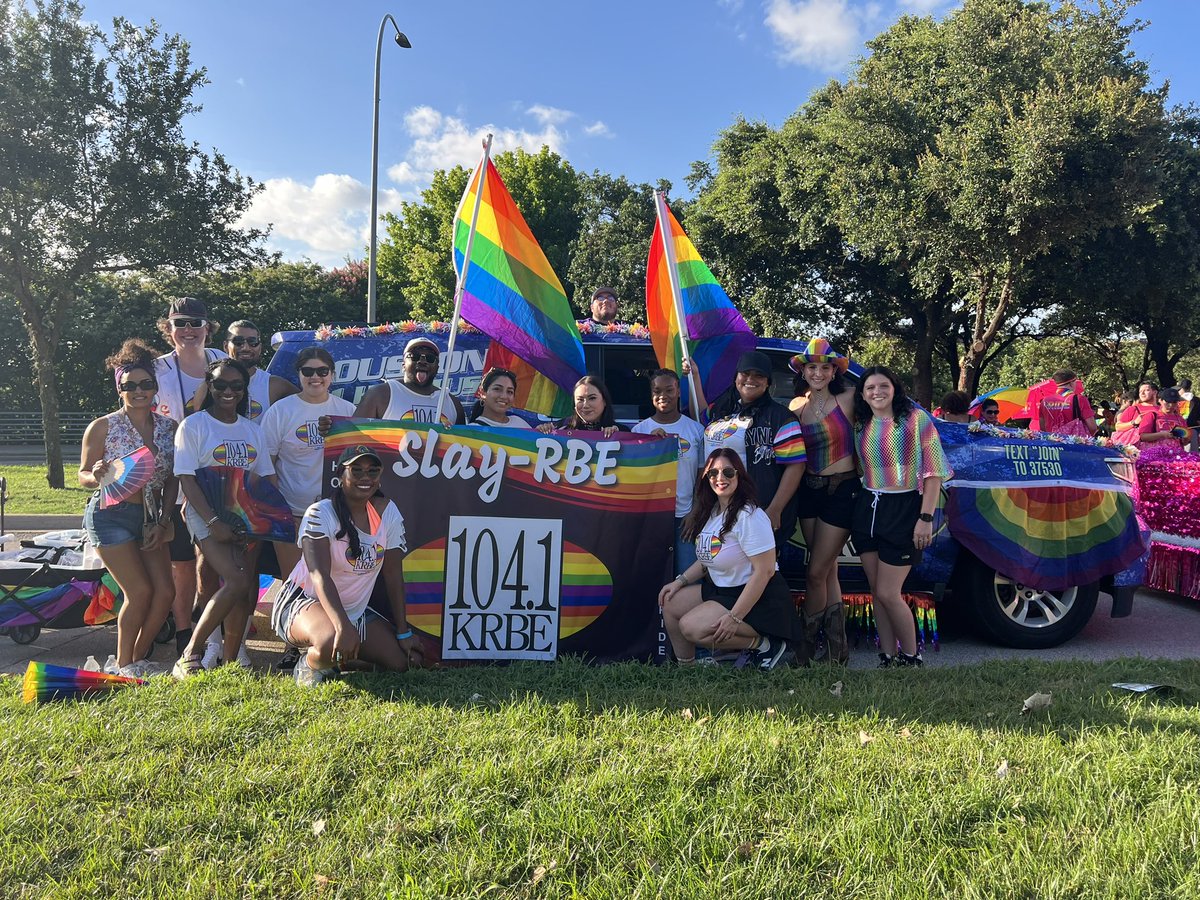 krbe's tweet image. Here we go!!! The #KRBE📻 crew is ready for @PrideHouston 🌈❤️ 

#pride #pride365 #pridehouston #houston #celebrate #love #diversity