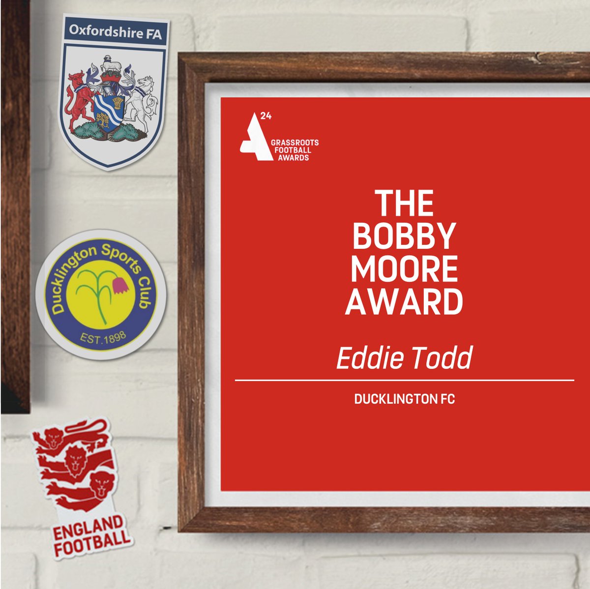 Oxfordshire FA โฝ (@oxfordshirefa) on Twitter photo Last, but not least, is our winner of the Bobby Moore Award.
Presented to the winner by our Chair, David Tutton, this award is presented to an individual that represents the best in #Oxfordshire grassroots football.
Congratulations to Eddie Todd of <a href="/DucklingtonFC/">Ducklington FC</a>
#GRFA2024 Last, but not least, is our winner of the Bobby Moore Award.
Presented to the winner by our Chair, David Tutton, this award is presented to an individual that represents the best in #Oxfordshire grassroots football.
Congratulations to Eddie Todd of <a href="/DucklingtonFC/">Ducklington FC</a>
#GRFA2024