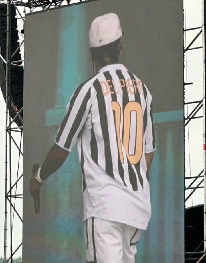 juvenewslive's tweet photo. 21 Savage in a Del Piero Juventus shirt 🔥🔥🔥

[@MatthijsPog] https://t.co/MCj4woDrzD