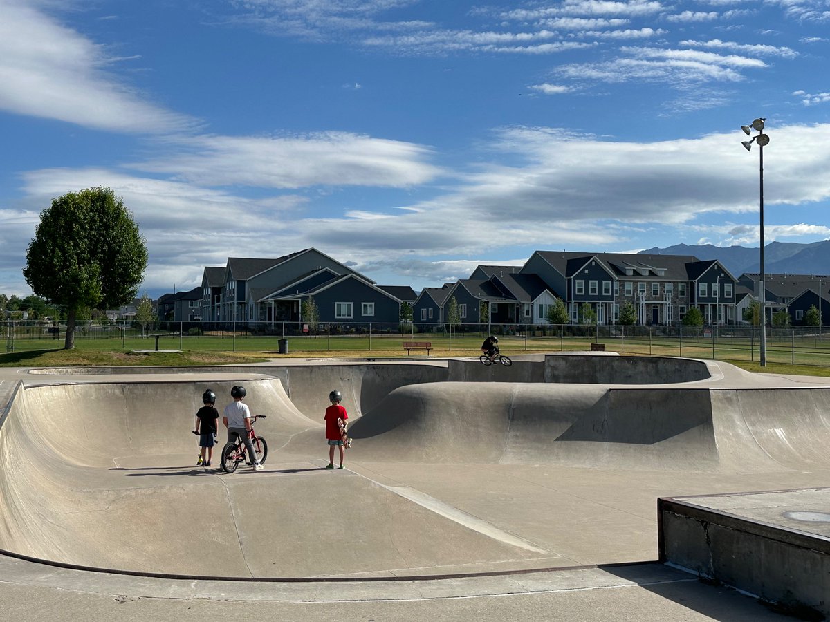 One early morning this week. 

My boys watched with amazement a 35-45 year old shred the skate park. 

No joke, he was negotiating something in his AirPods while riding. 

Mad props.

I almost broke my arm just looking at the skate park…