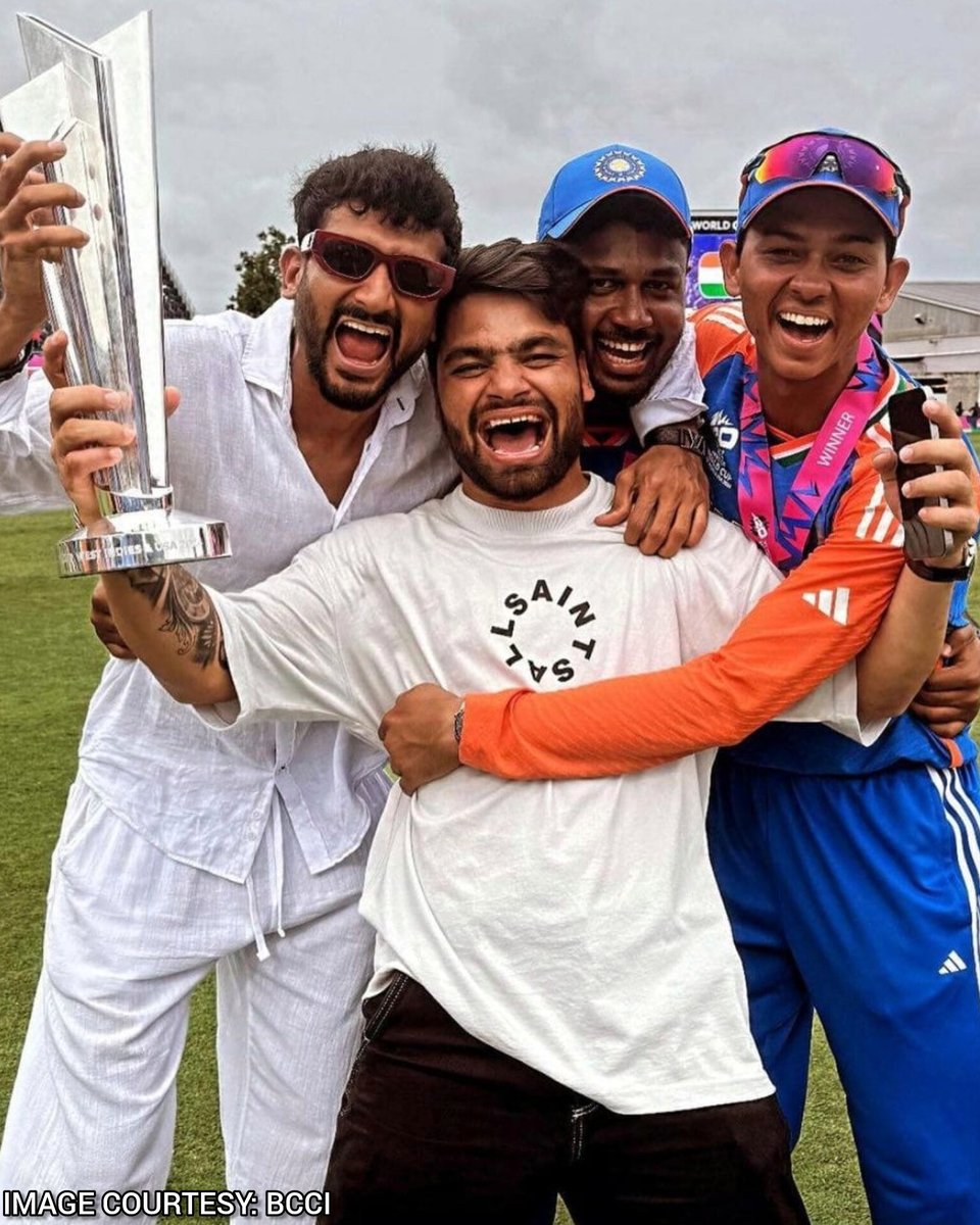 rajasthanroyals's tweet image. God’s plan! 🇮🇳❤️