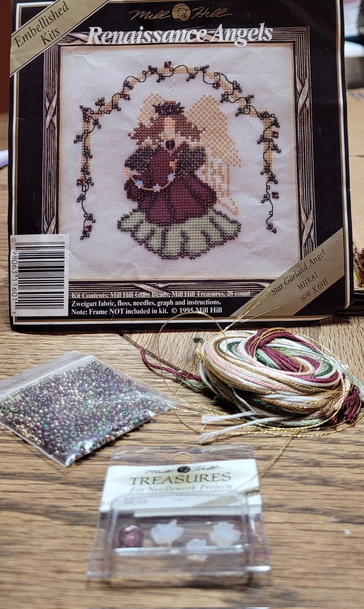 SeeingTwo's tweet image. I haven't had much time to post lately. So I wanted to share the Mill Hill "Star Garland Angel" kit I bought for $1 at the charity shop. It still has all the beads &amp;amp; charms! Yay!
