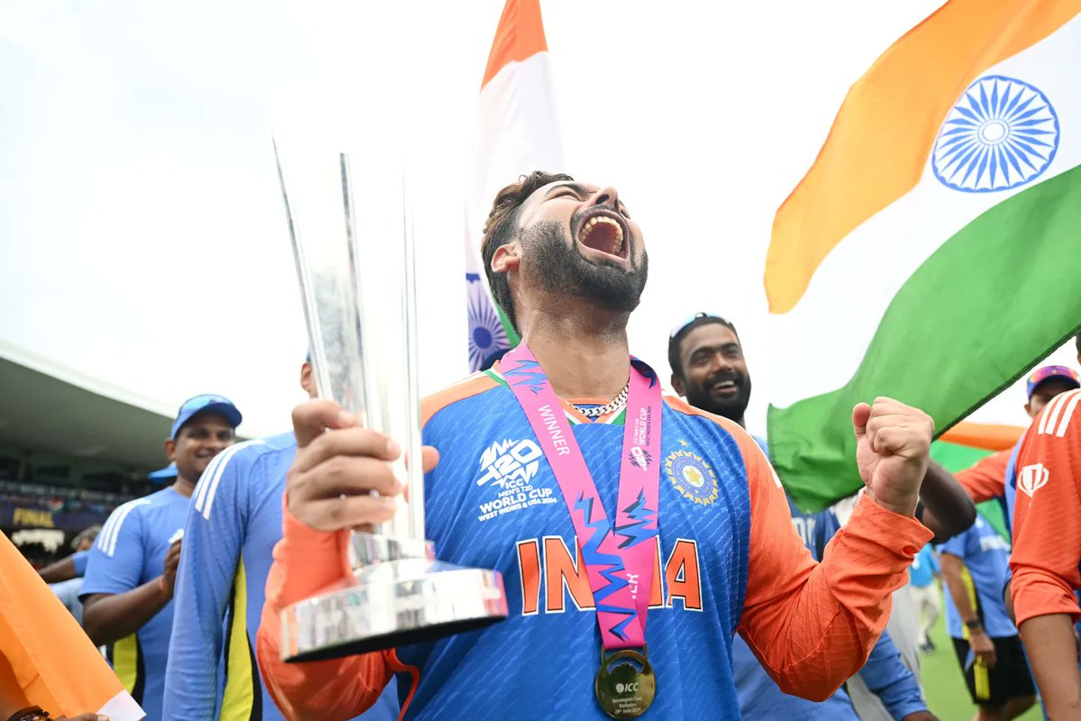 RishabhPant17's tweet image. Champions. 🇮🇳🇮🇳