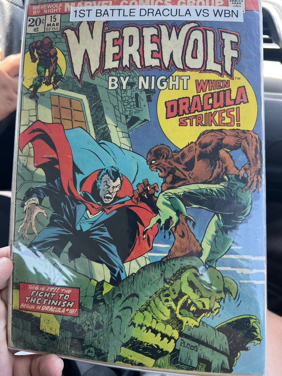 ParksAndCons's tweet photo. Some nice $2 bins and a $20 first battle between Werewolf by Night and Dracula! #PerrisFandomCon https://t.co/Yni7Jt7hwa