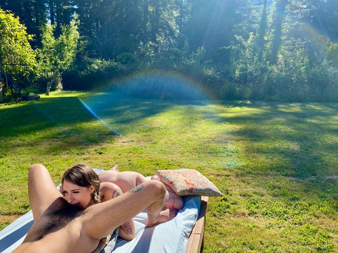 I was having such a gay ole' time shooting @pearl_sage and @olivewrenlives I almost forgot about Pride<a class="tags" target="_blank" title="On Twitter" href="/?out=eyJ0eXAiOiJKV1QiLCJhbGciOiJIUzUxMiJ9.eyJpYXQiOjE3MjA3NTk4MzAsImlzcyI6InR3cG9ybnN0YXJzLmNvbSIsIm5iZiI6MTcyMDc1OTgzMCwiZXhwIjoxNzUyMjk1ODMwLCJyZWRpcmVjdF91cmwiOiJodHRwczovL3R3aXR0ZXIuY29tL3BlYXJsX3NhZ2UifQ.aAAnPLCueN-JiO18negQ9AQZhoVjVfa45mPYm1qWcgdDvB6q__rgPb_K0PAWCBGlSowqZ1ERlSulvMt_CmjfDg">@pearl_sage</a>