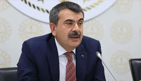 Millî ve yerli olan herşeye karşı olanlar, Bakanımız Sayın Yusuf TEKİN'e de karşılar. Yeni bir neslin inşası ve ihyası için;
 Sayın Bakanımıza bu ülkenin ihtiyacı vardır. 
#YusufTekinYalnızDeğildir