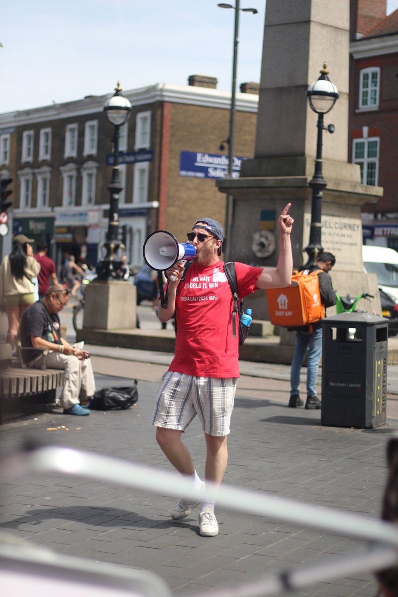 comrade_tf's tweet photo. Some of the photos I took at today's fantastic Lali rally! Spoke to so many of the residents of Stratford and Bow, a sense of optimistism all round!
@fiona_lali 
@revcommunists https://t.co/dsM4XOpL6d
