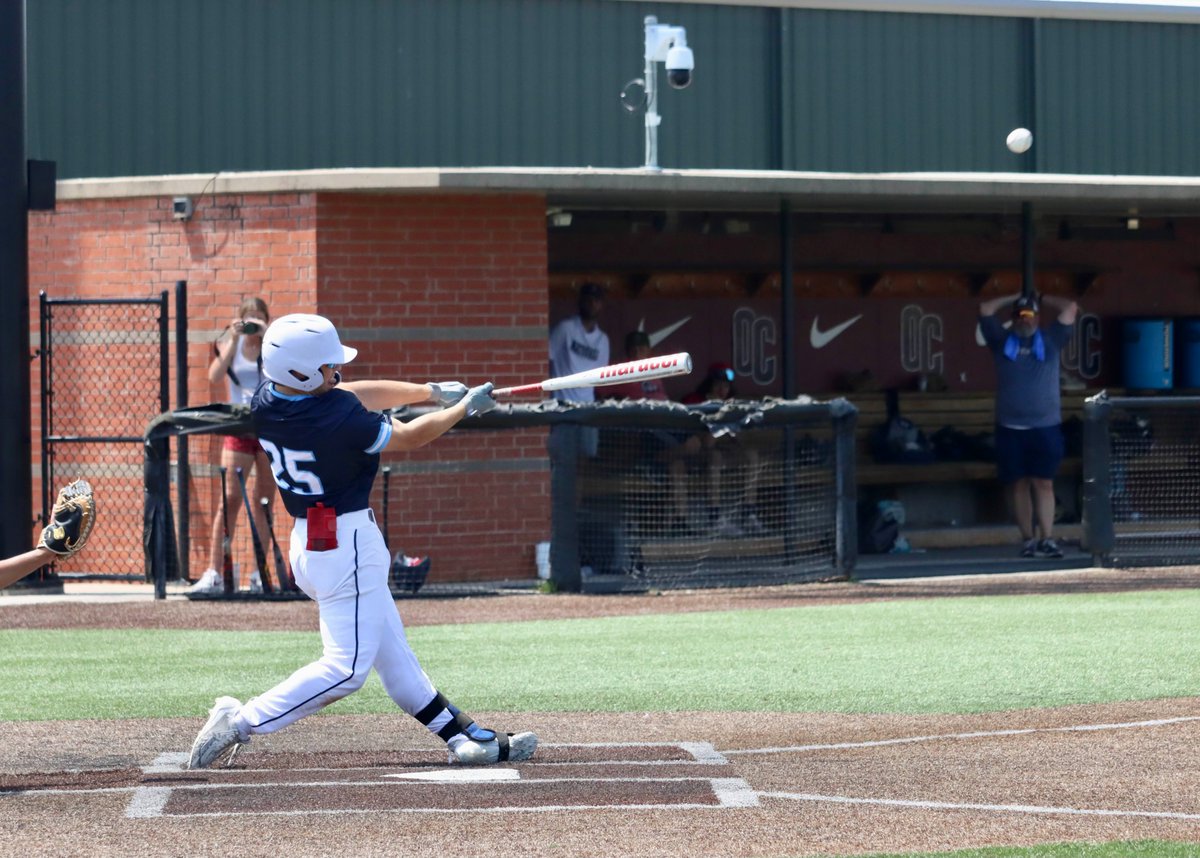 Beautiful swing by @maxmayton99 blasting a two run homer over left field! 🔥

Max Mayton #25 2026 | Cougars Baseball Club 17U

#bigfire #swingit