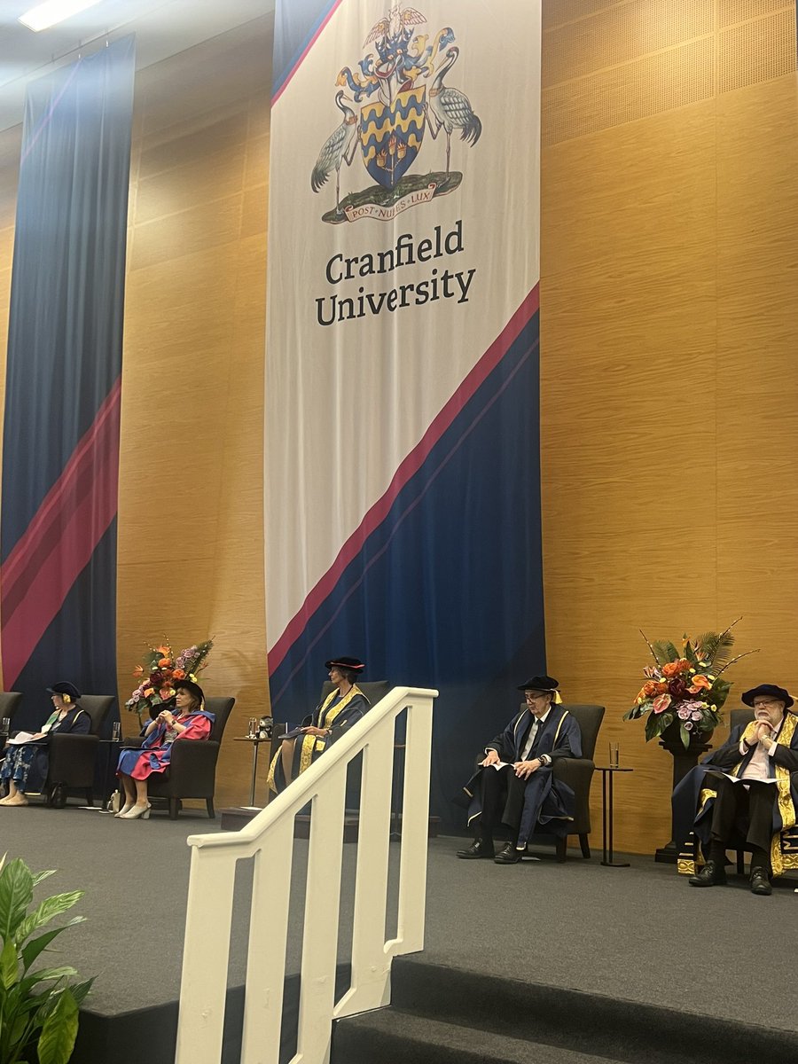 Dr Essa Kayd tweet media