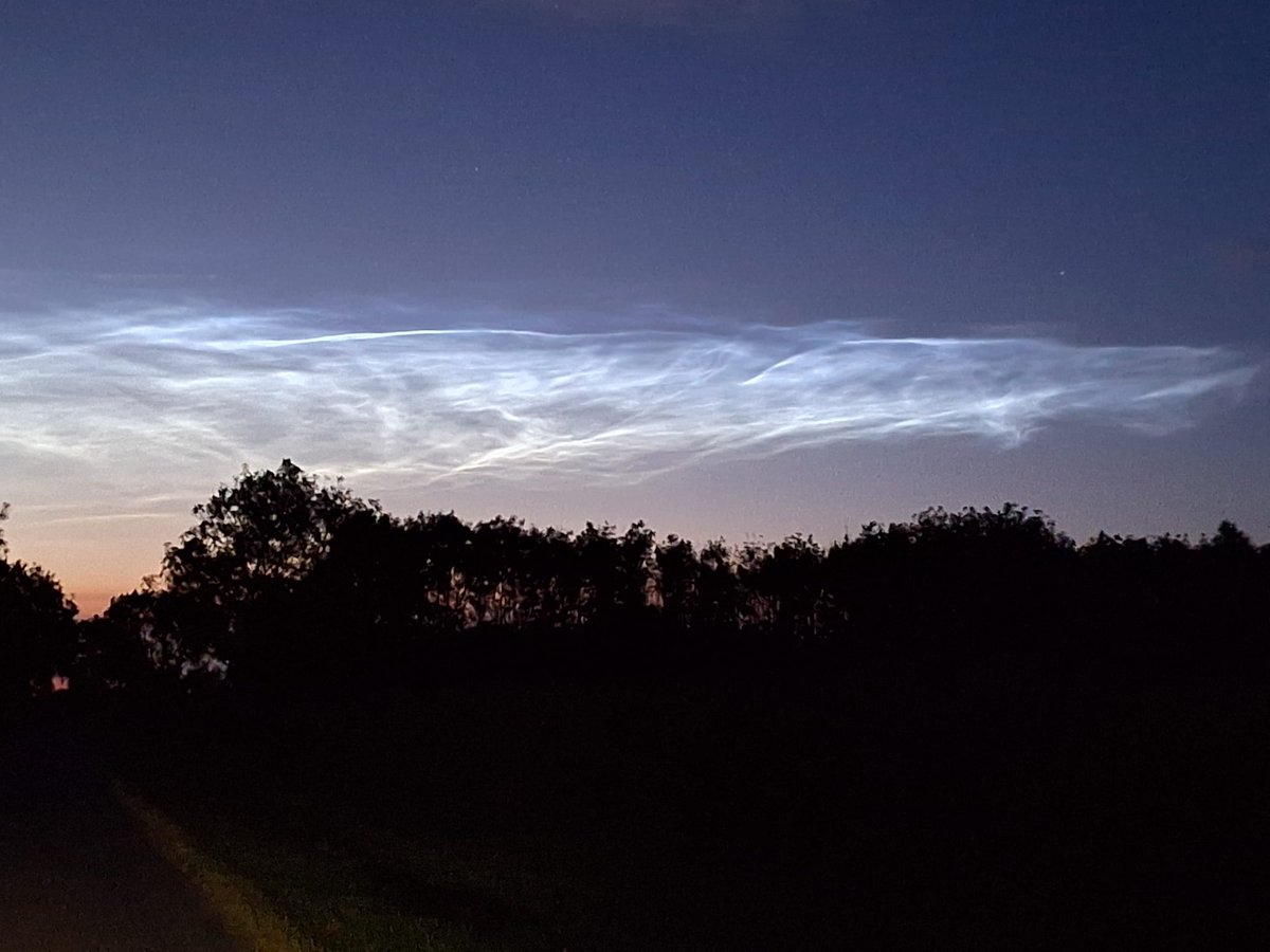 Hells2001's tweet photo. @LincsSkies , @ noctilucent clouds
29 June 2024 23.00 Lincolnshire https://t.co/nkJ6zO6YNH