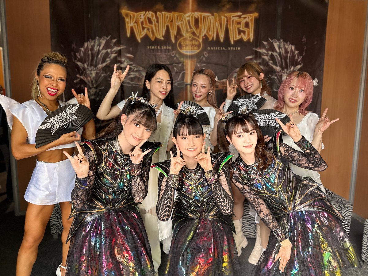 BABYMETAL_JAPAN's tweet photo. Thank you @lovebites_jp 
#BABYMETAL @ResurrectionESP https://t.co/yWUqBaIEn8