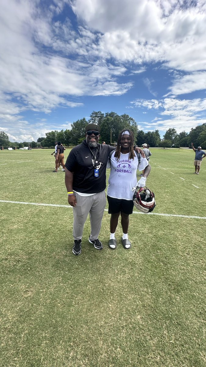 Back at it again. Love the opportunity and gaining knowledge during the drills  <a href="/PaladinFootball/">Furman Football</a>. Thankful to be back doing the thing I love the most. <a href="/AHSCougarsFB/">Asheville High School Football</a>
