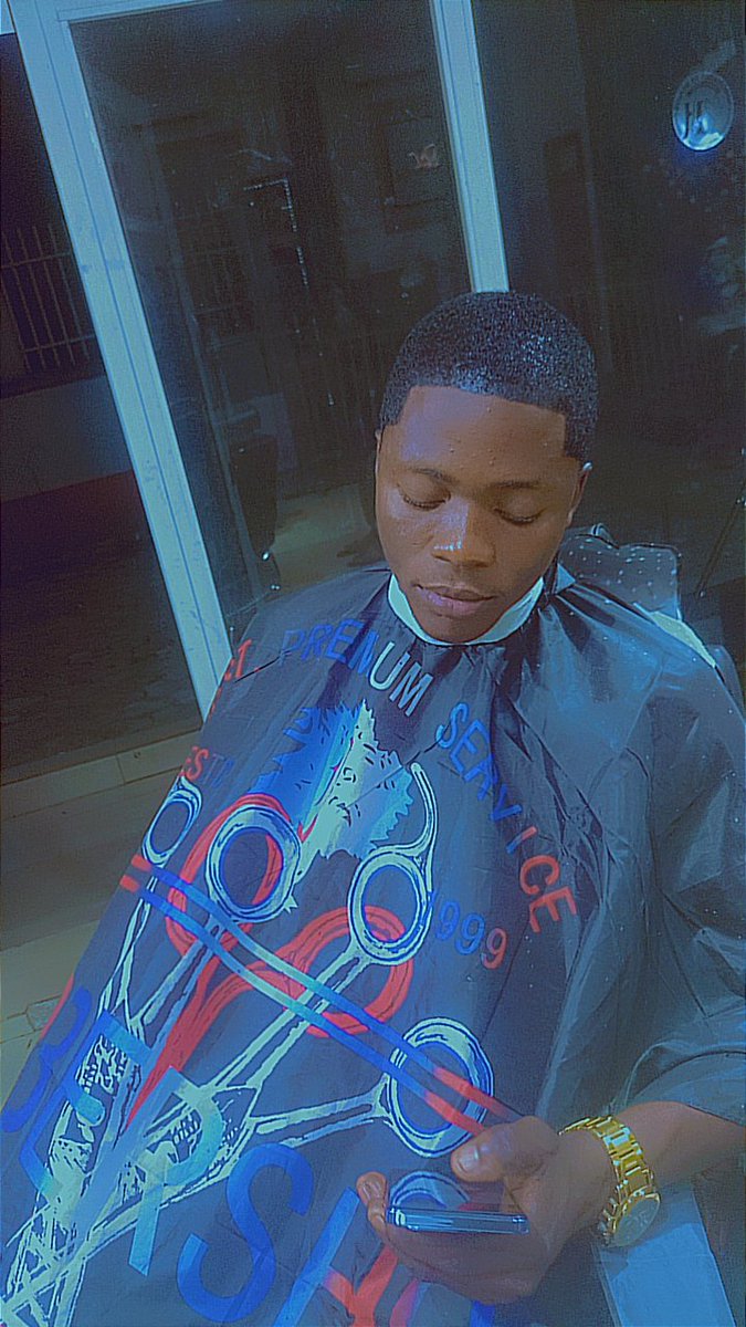 KufreSunda2's tweet image. Happy weekend 💈✂️