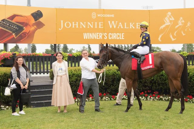LNJFoxwoods's tweet photo. Congrats @jcarrollracing team jockey @SofiaLVives. GRT ride in the G3 Selene @WoodbineTB special connection w/ Sabatini! Won her 1st stakes victory w/ her &amp; now her 1st graded stakes win Congrats to our partners, NK Racing &amp; our team #solislitt @MadisonScott157 🎾 🐎
📷 M. Burns https://t.co/WZcLxhuEQC