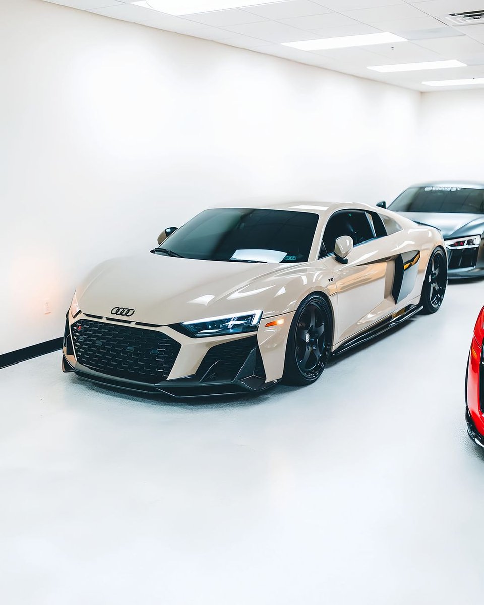 CarManToday's tweet photo. Audi R8
#audi #audisport #quattro #audilove #audiquattro #audilover #sline #rs6 #audir8 #audirs #bmw #audigramm #mercedes #audiclub #audia3 #audirs3 #audirs6 #rs7 #rs3 #rs5 #r8 #audi_official #porsche #audirs7 #rs4 #sportback #audination #auditt #ferrari #cars https://t.co/lW3qzXYzYk
