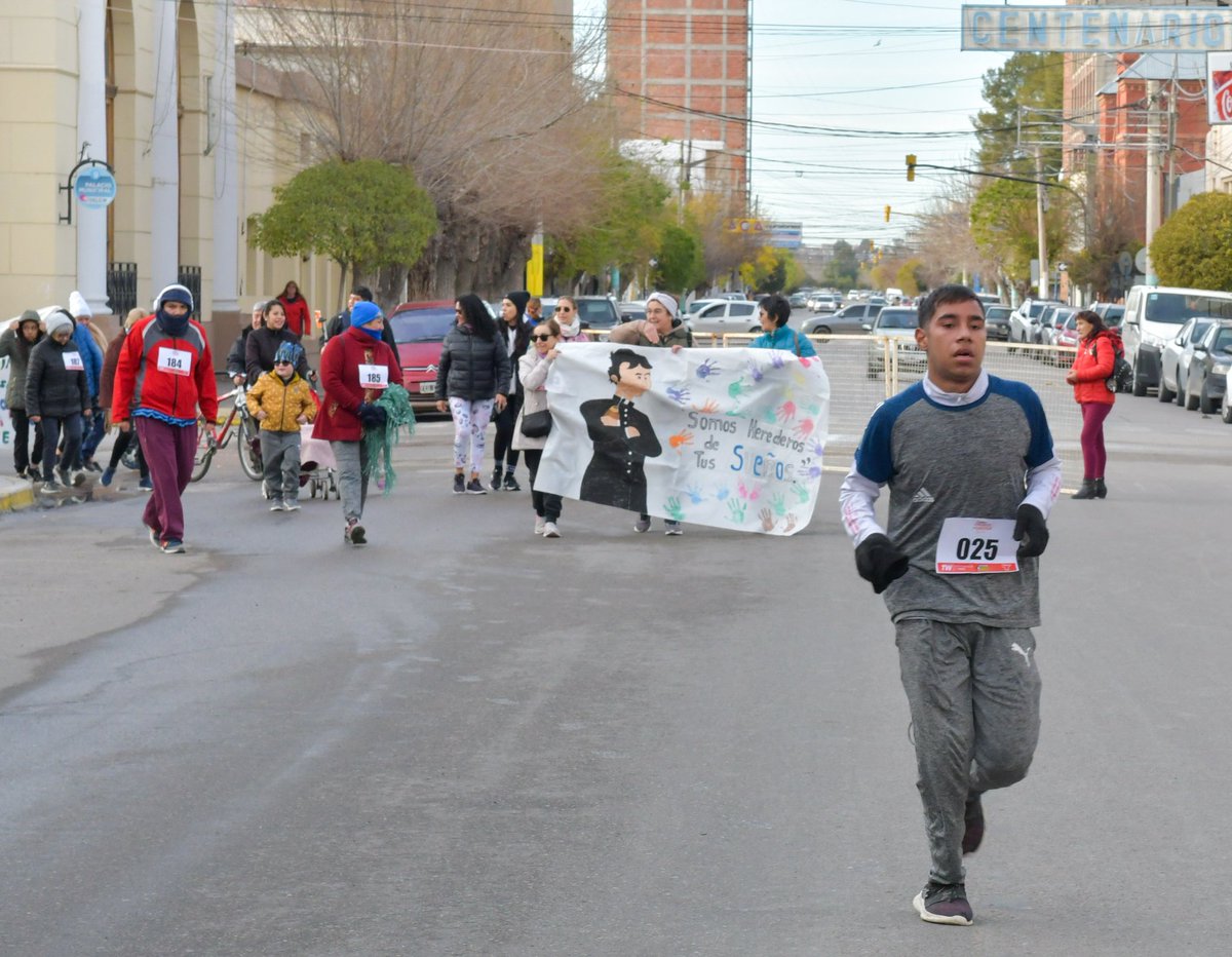 JulioArrative's tweet photo. Carrera "CHUBUT sin DROGA" https://t.co/NNjSBhY9BF