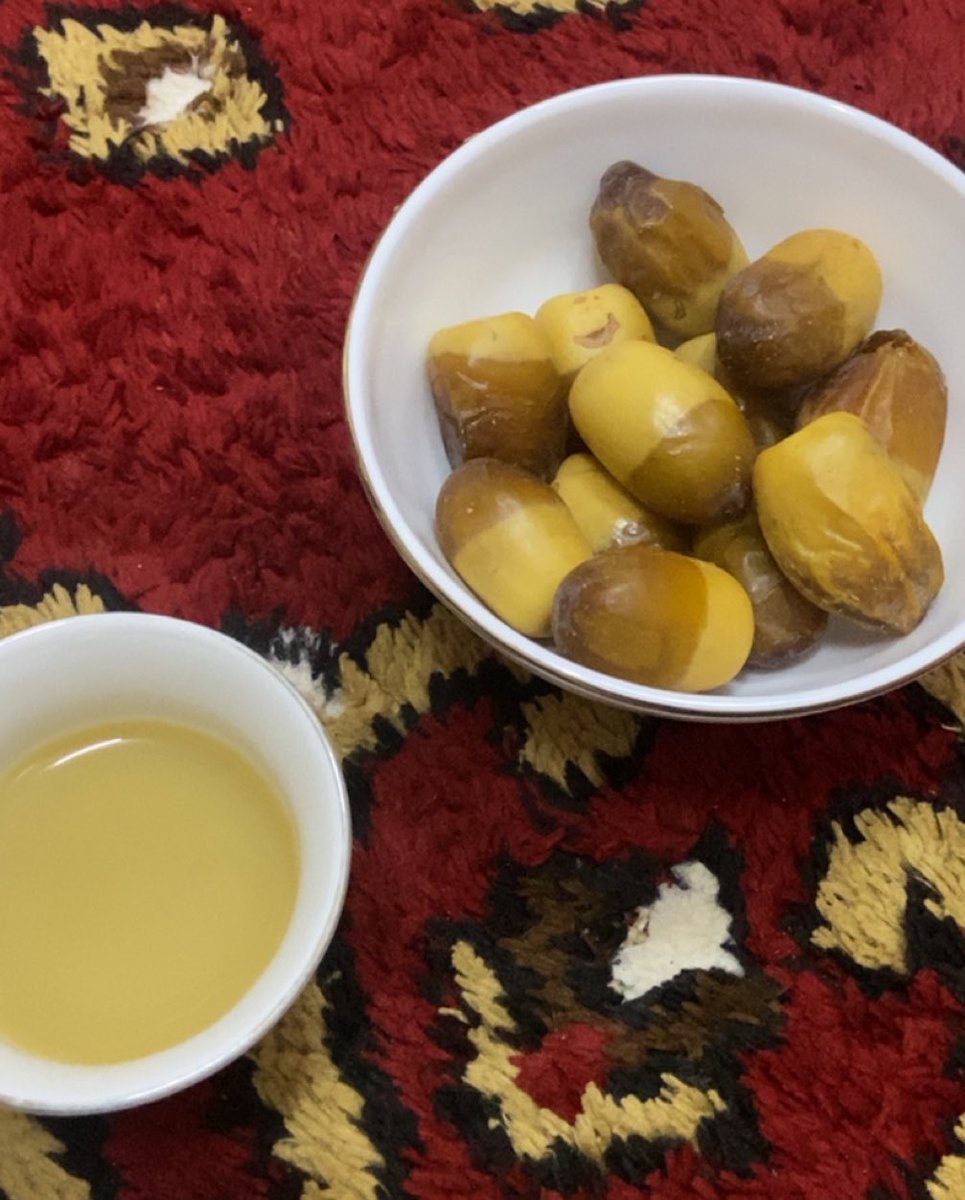 قهوه بسيطه لكن في قلبي تسو الشى الكثيرر😭