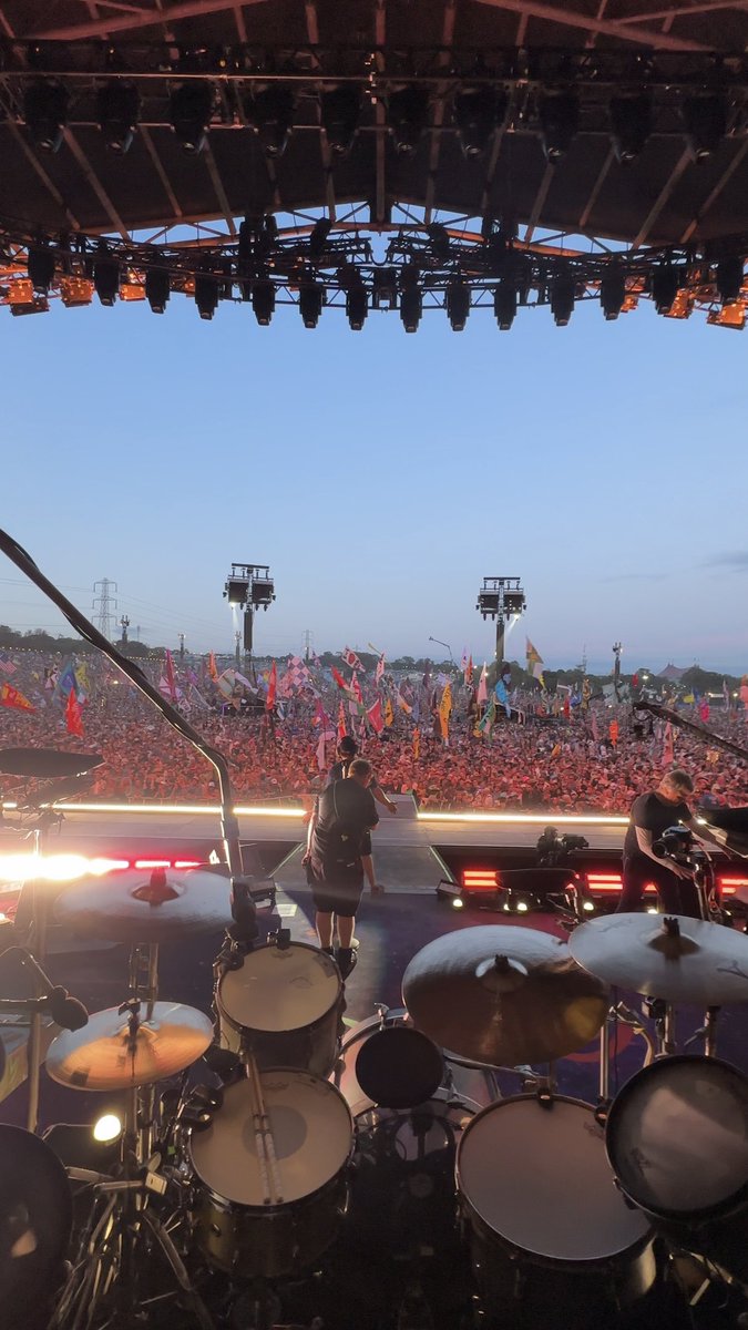 coldplay's tweet image. TUNE IN NOW! 

bbc.com/pages/glastonb…

@glastonbury