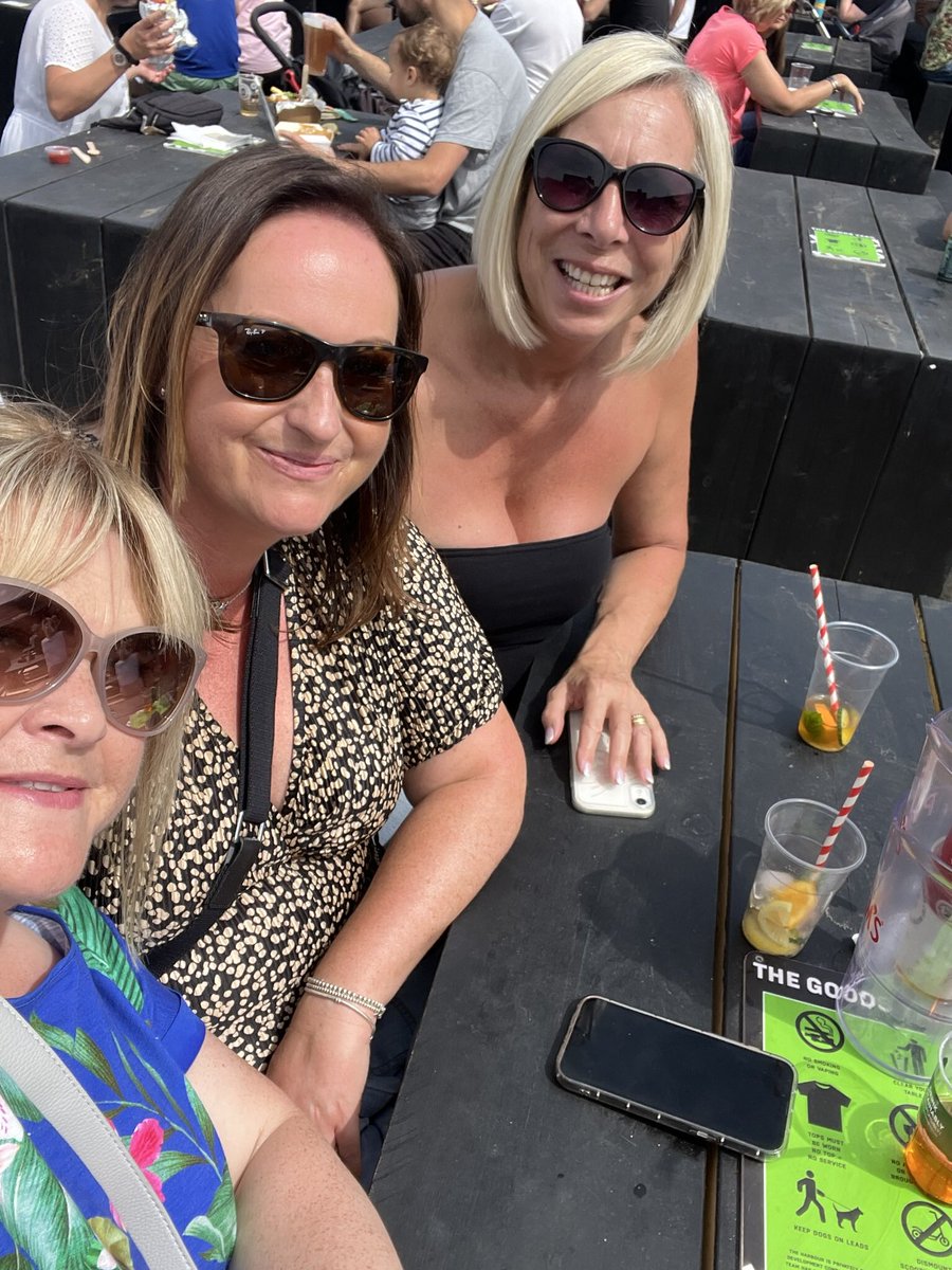 Kezz777's tweet photo. Great afternoon out with my girls 🥰 https://t.co/nWAcsuGyrp