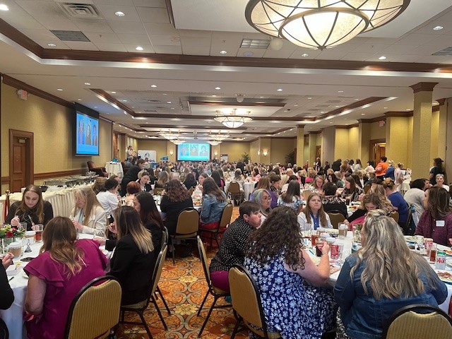 McClintonAuto's tweet image. Our dealer/owner, Ginny Bowden, attended the (WIL) Women in Leadership Conference this past Thursday at the Grand Pointe Conference Center, hosted by the @Chamber of Commerce of the Mid-Ohio Valley. Wow! What a wonderful experience. Thank you! Can't wait for next year!