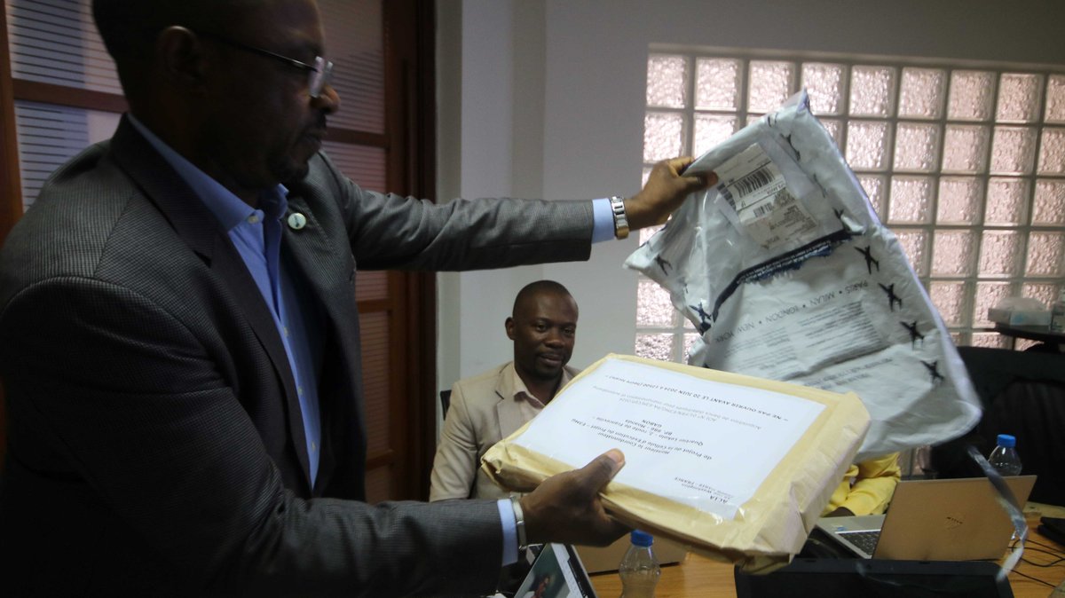 E3MG_Gabon's tweet photo. Séance de dépouillement ce vendredi 28 juin 2024 des dossiers de soumission à l'AOI n°1/FRN/E3MG/PA-E3M/CEP/2024 pour le marché d'acquisition de Bancs didactiques pour instrumentation et automatisme https://t.co/gFctsLQIk9